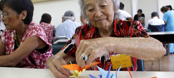 Paper cranes pray for quake-hit victims