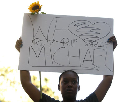 Fans mourn death of Jackson