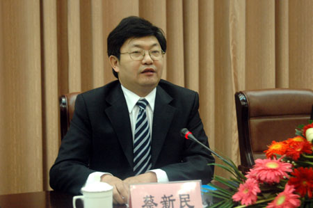 春雨润新城“网上看河南”采风团抵达新乡
