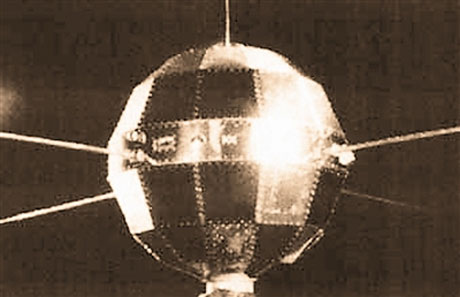 1970年东方红一号发射：曾因三年经济困难延期