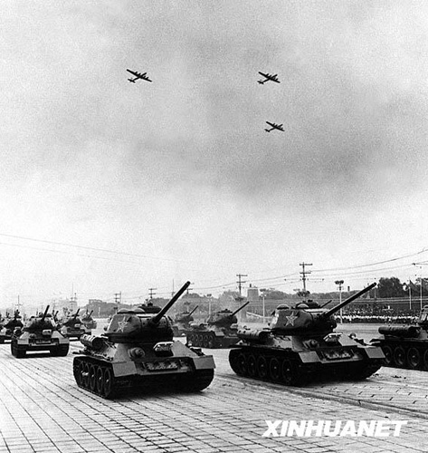 1954年：装备“苏式”武器