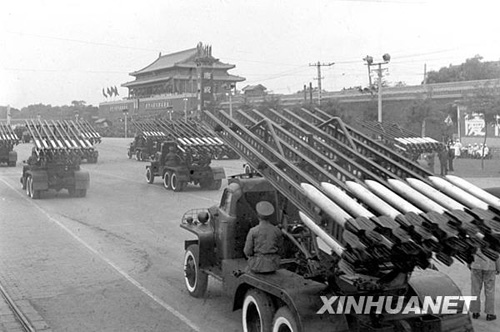 1954年：装备“苏式”武器