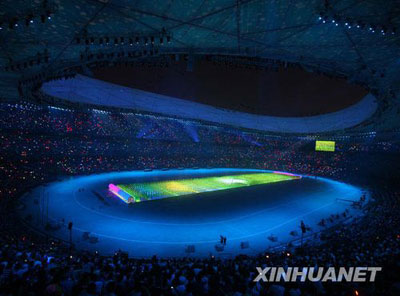 2008年：北京成功举办奥运会和残奥会