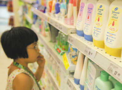 强生回应“产品含毒” 消费者期待国内官方说法