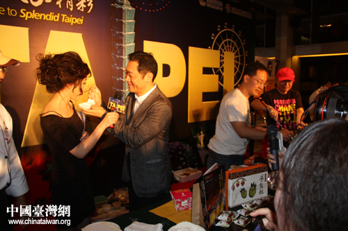 台北市观光局长在京推销美食 巧舌如簧不惧绯闻