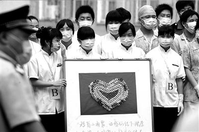 北京17名甲型流感确诊小学生出院 72人解除隔离