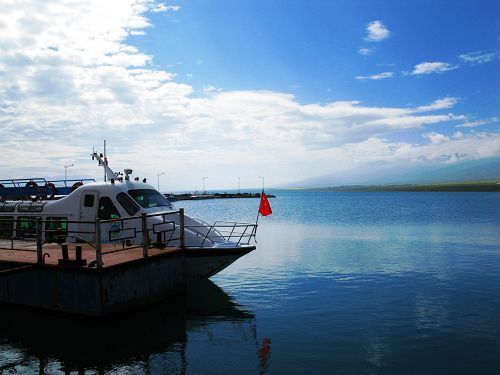 “中国最美湖泊”的青海湖