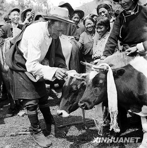 1959年：翻身农奴把歌唱