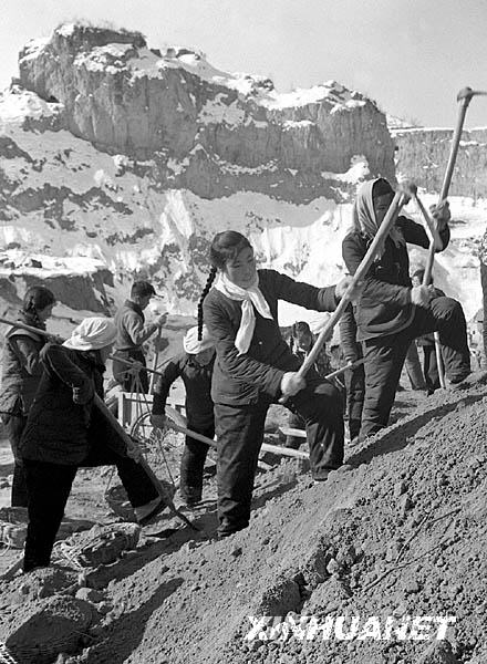 1965年：“愚公移山 改造中国”