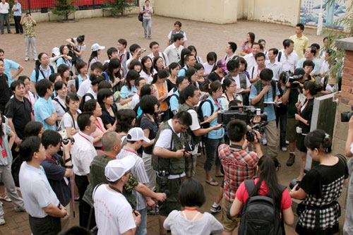 青年记者编辑深入基层采访体验
